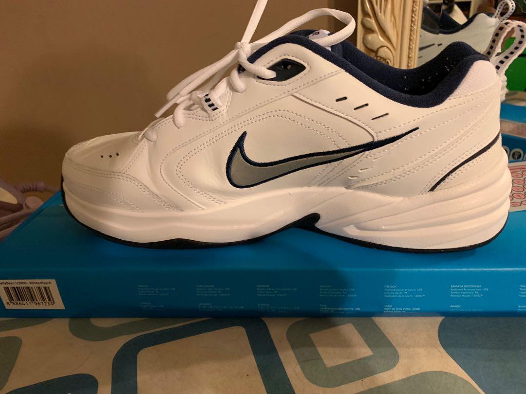 nike monarch iv