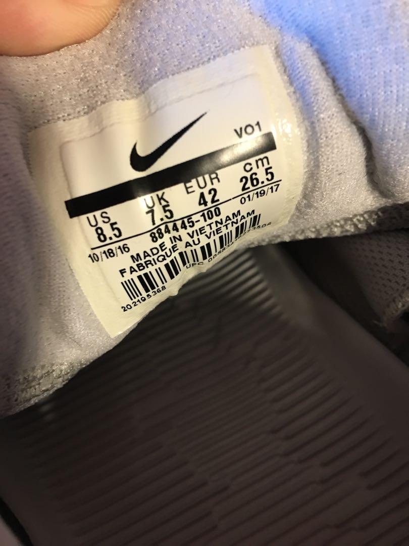 nike篮球鞋kobe mamba instinct