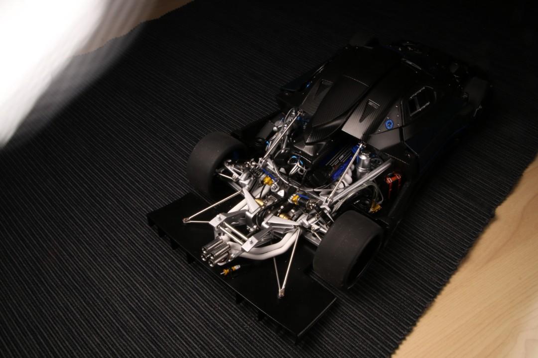 autoart pagani zonda revolucion 1/18