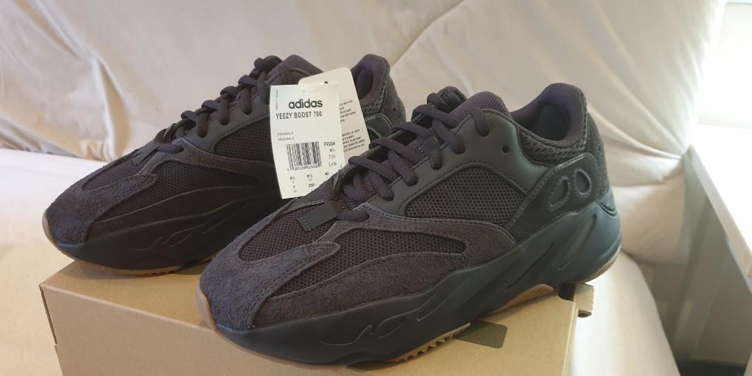 adidas yeezy 700 utility black