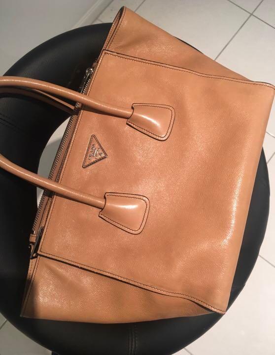 prada glacé calf leather twin pocket tote