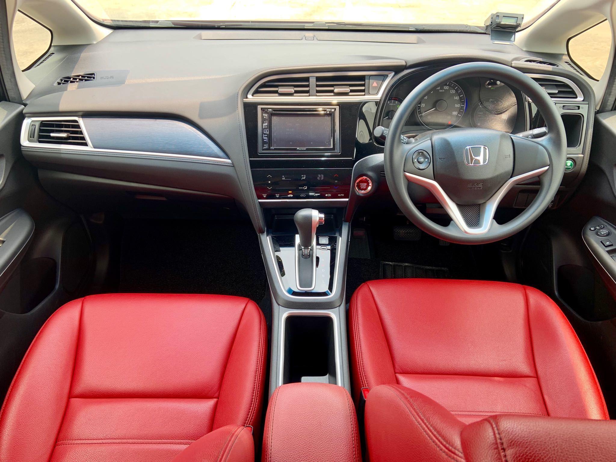 honda shuttle 1.5 g auto