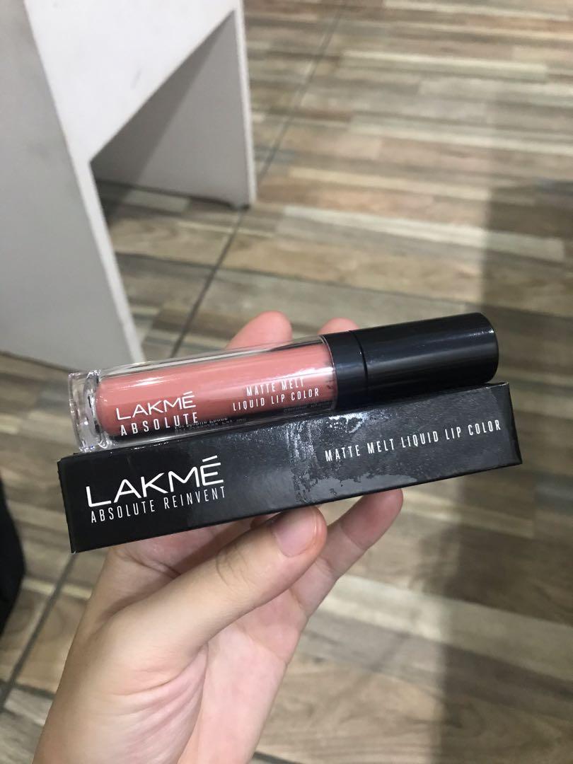 Lakme Nude Lipstick Kesehatan Kecantikan Rias Wajah Di Carousell
