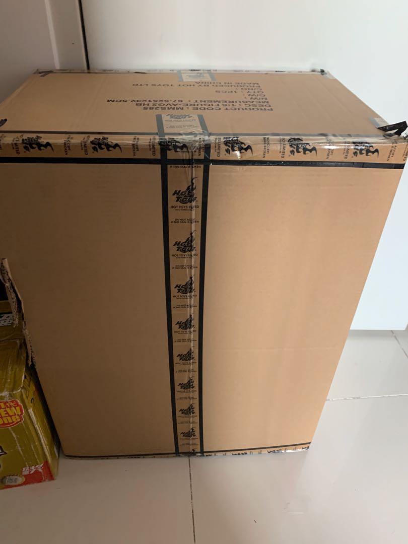 Misb Hot Toys Hulkbuster Hobbies Toys Toys Games On Carousell