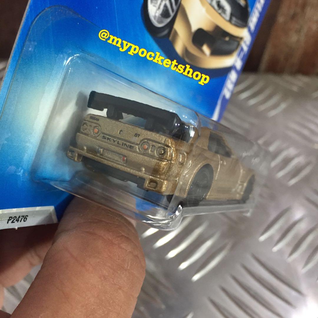 RESERVED Hot Wheels NISSAN SKYLINE GT R R Metalflake Gold Hotwheels Dream Garage