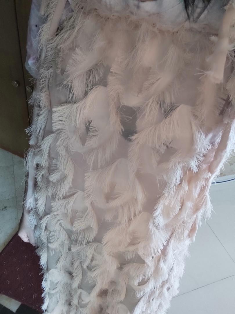 Nude Furry Peacock Mididress A Line Akhirtahun Fesyen Wanita Pakaian
