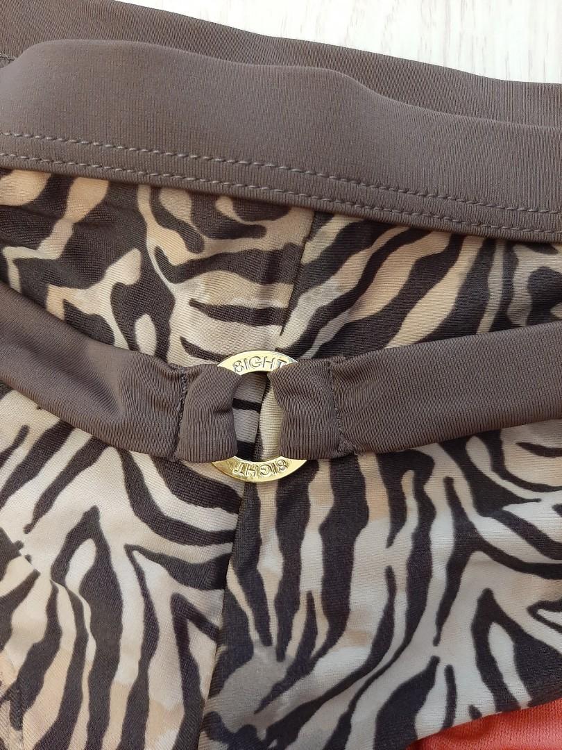 ixty ight 全新游泳衣 Bikini 她的時尚 洋裝套裝 連身短褲在旋轉拍賣