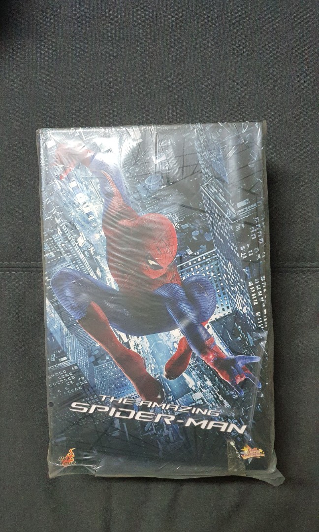 Hot Toys The Amazing Spider Man MMS Hobbies Toys Toys Games On Carousell