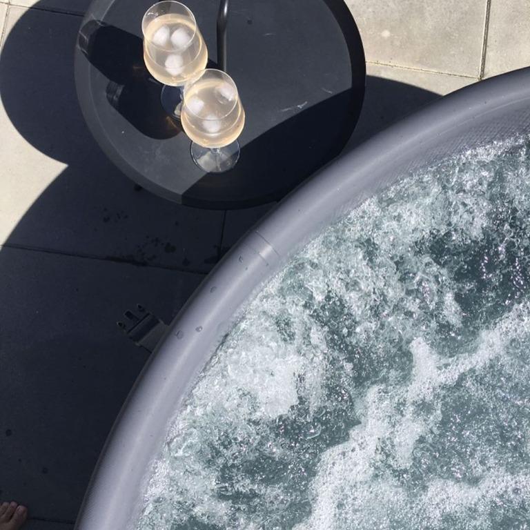 Mspa Mono Inflatable Hot Tub Jacuzzi Spa Hong Kong Carousell
