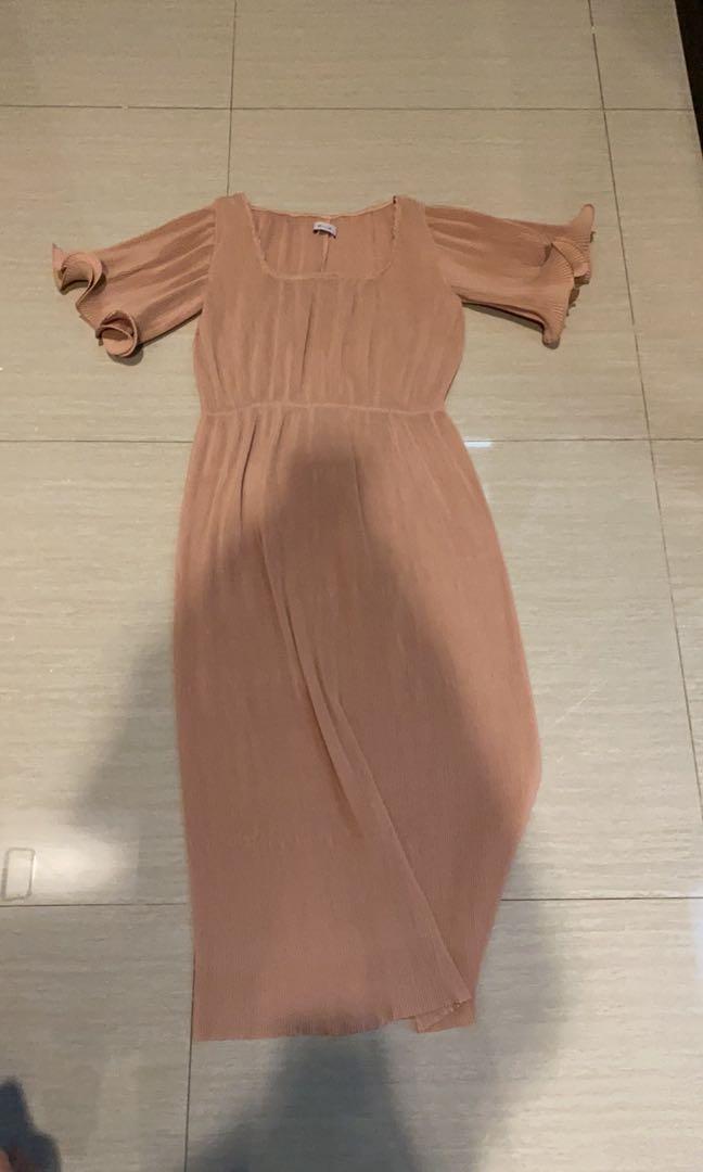 Shopetni Caroline Dress Nude Fesyen Wanita Pakaian Wanita Gaun Rok