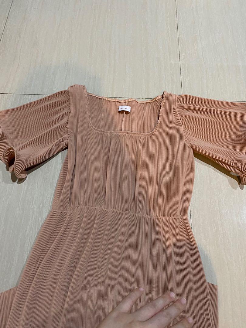 Shopetni Caroline Dress Nude Fesyen Wanita Pakaian Wanita Gaun Rok