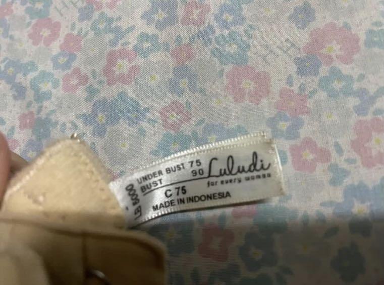 Luludi Nude Bra Fesyen Wanita Pakaian Wanita Lainnya Di Carousell