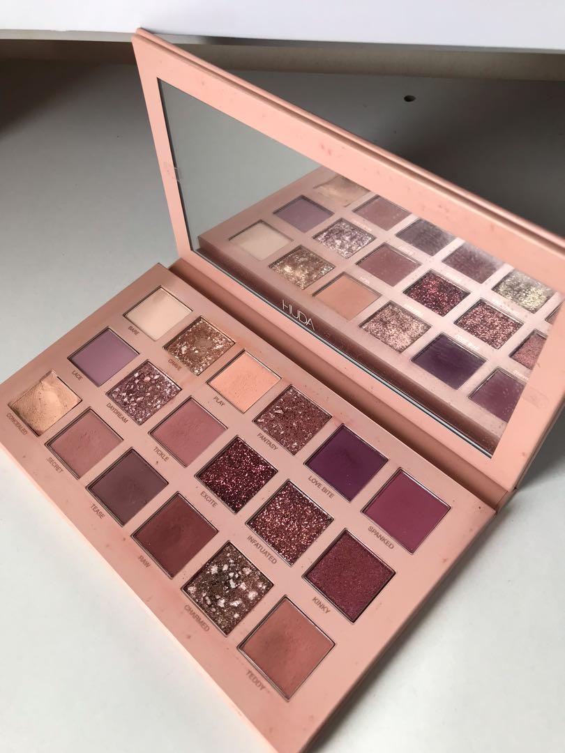 Huda Beauty Nude Eyeshadow Palette Beauty Personal Care Face