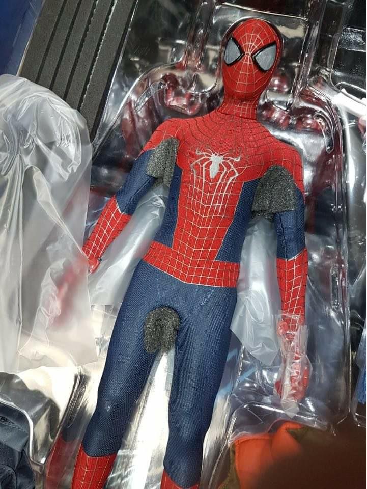 Hot Toys Amazing Spiderman Hobbies Toys Toys Games On Carousell