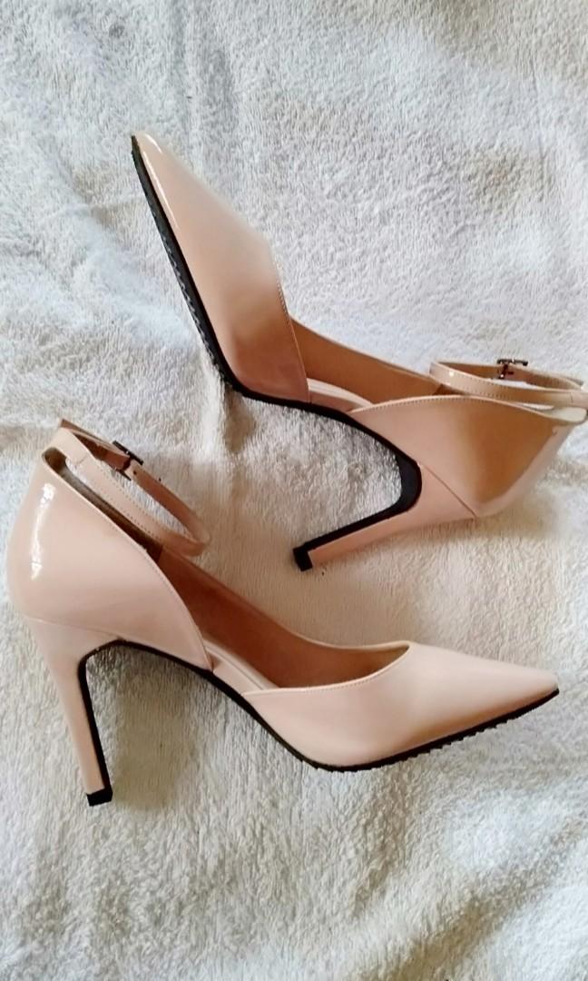 Parisian Nude Heels Women S Fashion Footwear Heels On Carousell