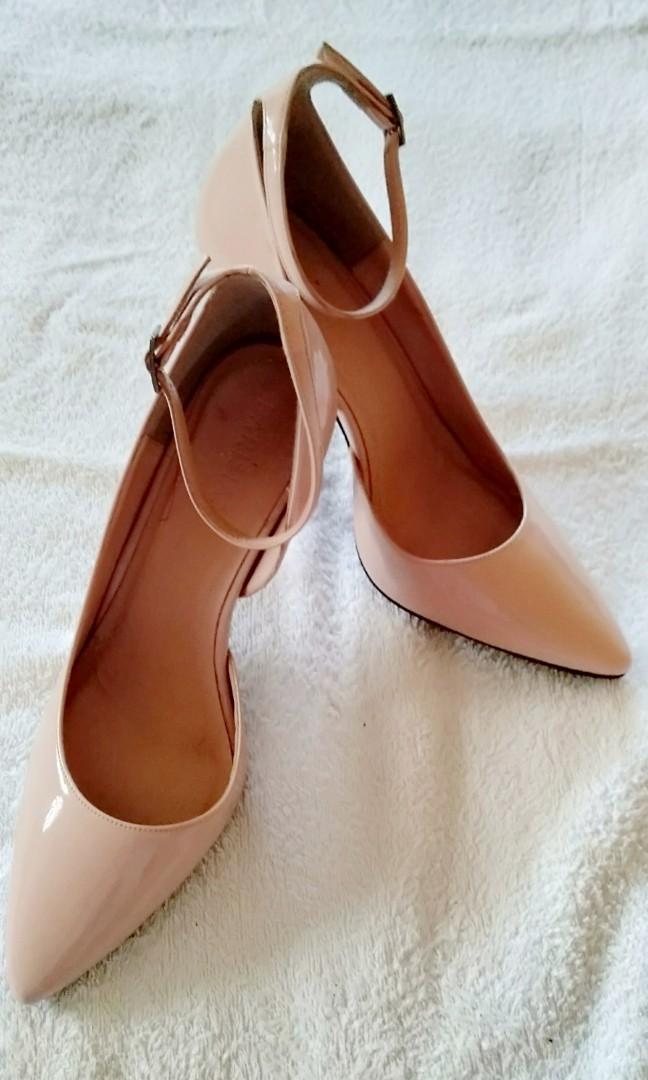 Parisian Nude Heels Women S Fashion Footwear Heels On Carousell