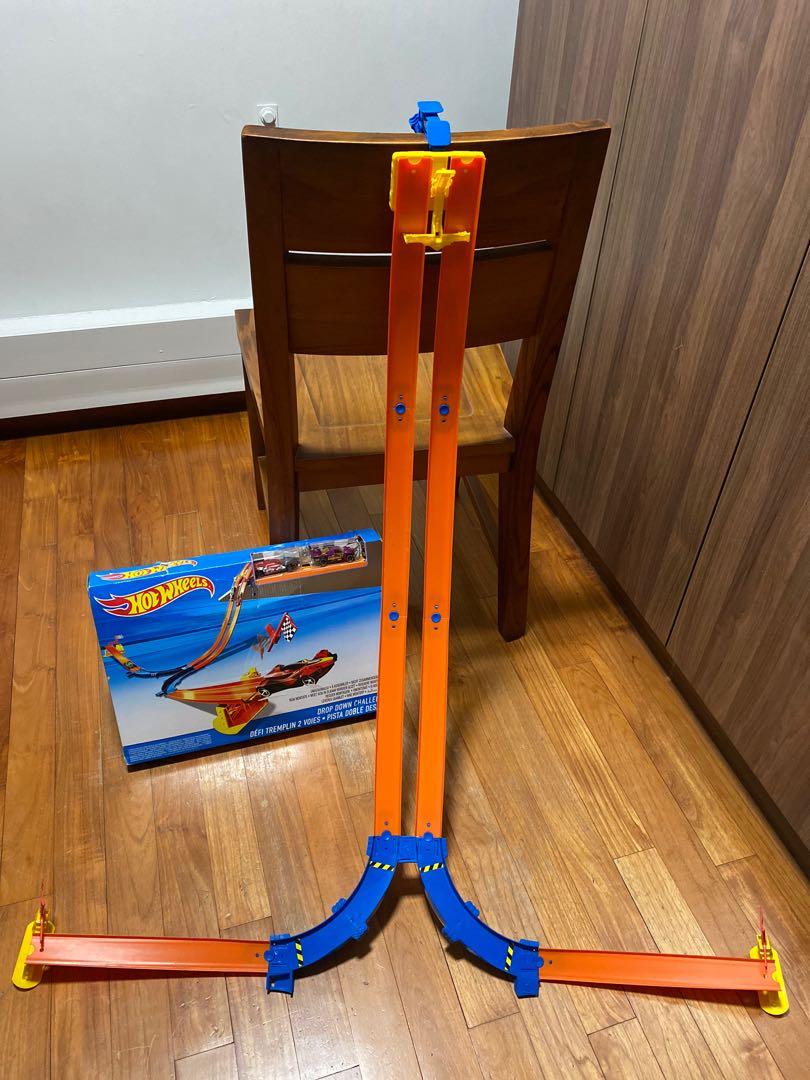 Hot Wheels Drop Down Challenge Race Car Set Hobbies Toys Toys Games On Carousell