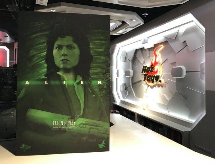 旺角店鋪現貨全新 Hot Toys MMS Alien Ellen Ripley 異形 女主角 hottoys 興趣及遊戲 玩具 遊戲類 Carousell