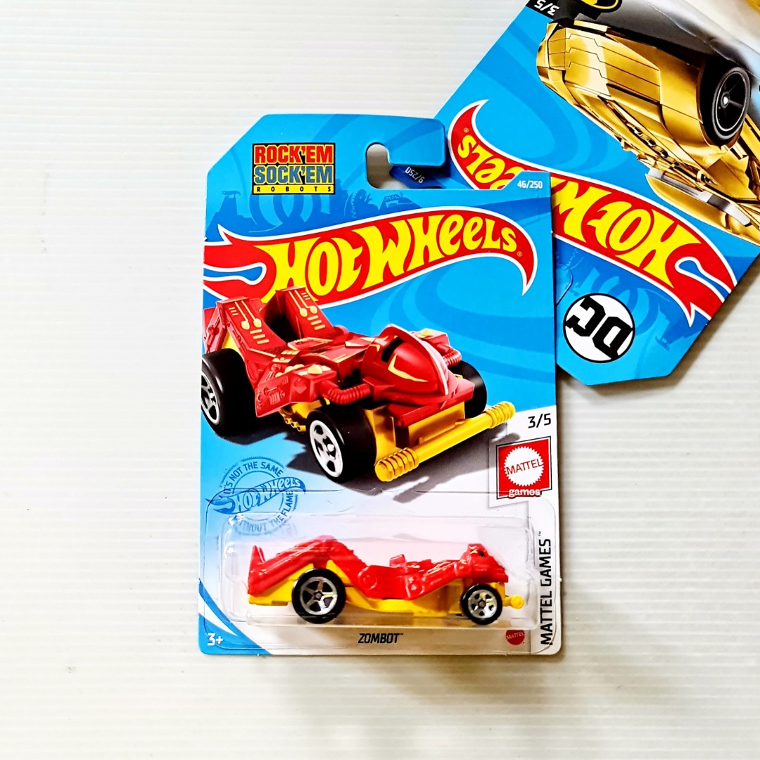 Hot Wheels Rock Em Sock Em Robots Zombot Hotwheels Mattel Games Toys Games Bricks