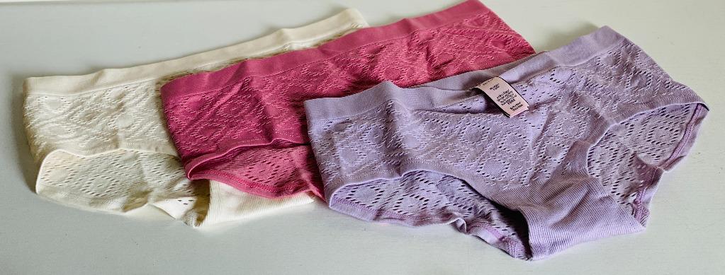 Victoria S Secret Vs Hiphugger Hipster Bikini Panty Underwear Small Pc Set Women S Fashion