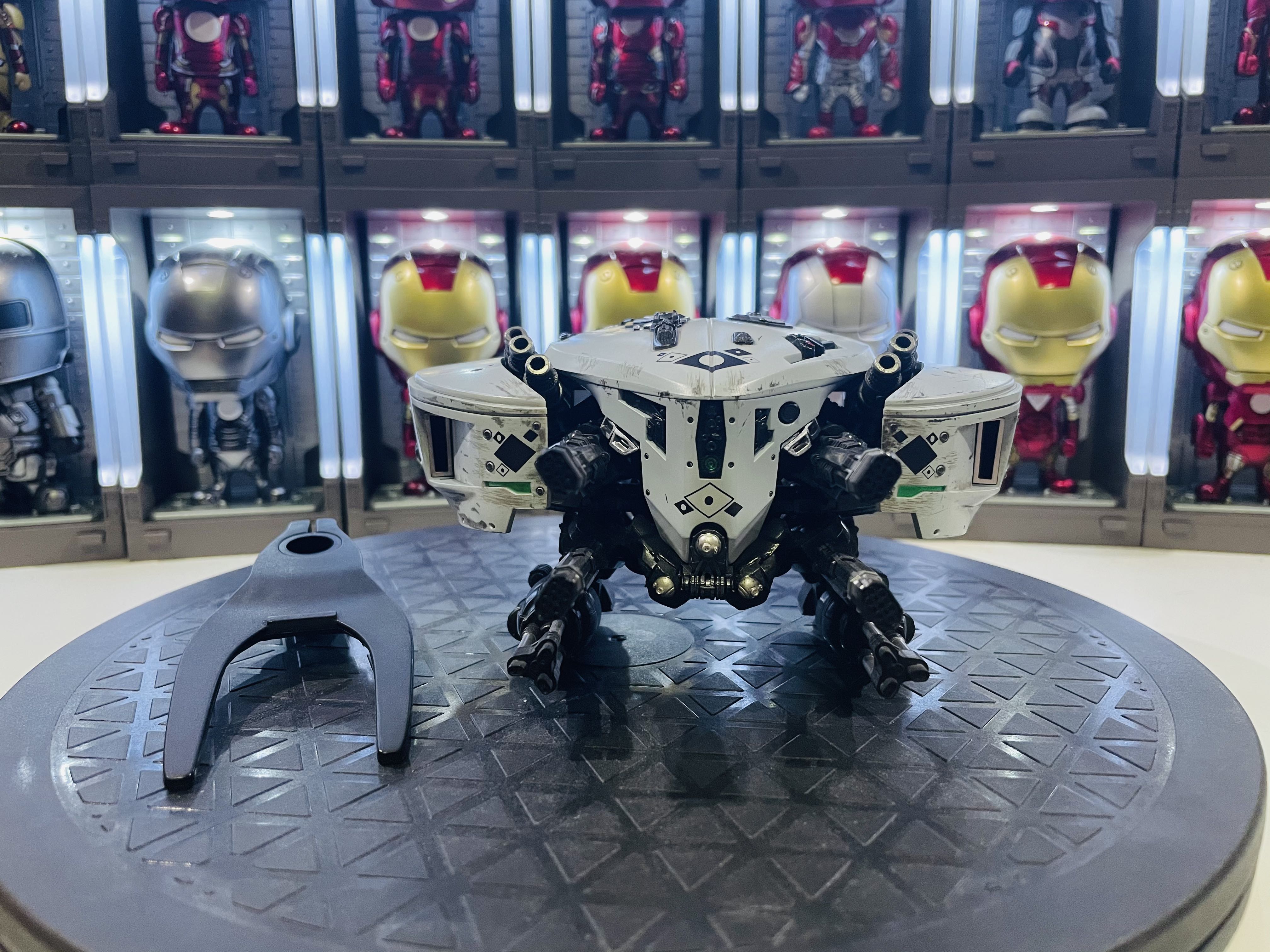 MARVEL SPIDERMAN FAR FROM HOME HOT TOYS SCALE MMS SPIDER MAN HOMEMADE SUIT DRONE