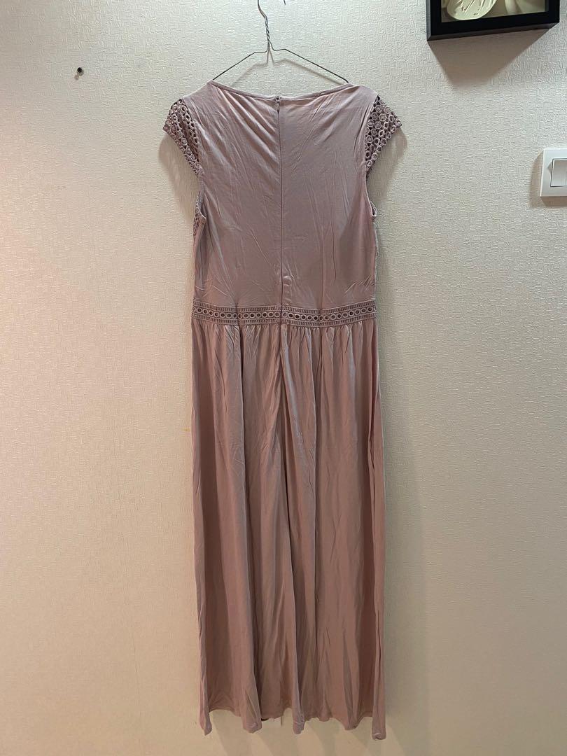 Hnm Dress Nude Fesyen Wanita Pakaian Wanita Gaun Rok Di Carousell