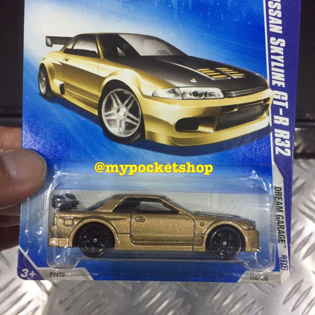 Hot Wheels NISSAN SKYLINE GT R R Metalflake Gold Hotwheels Dream Garage