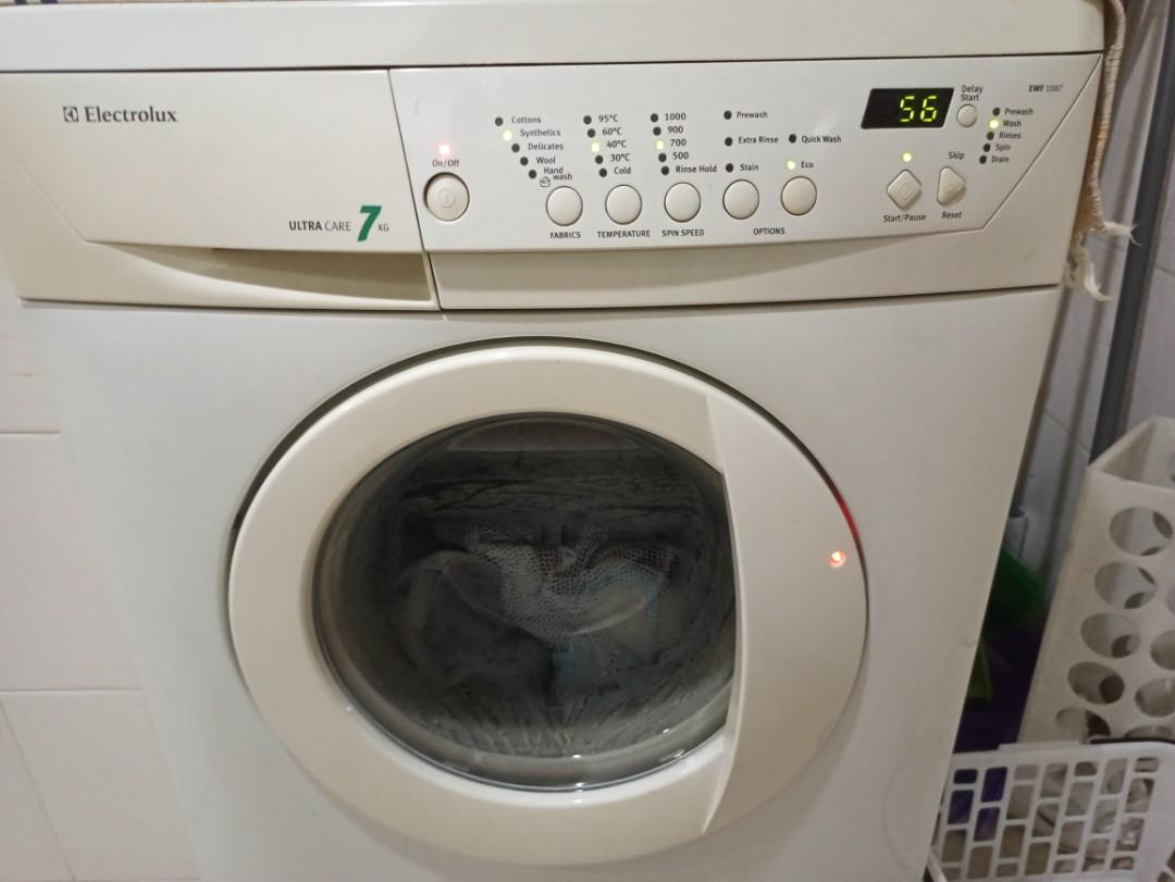 Electrolux 7kg Front Load EWF1087 TV Home Appliances Washing