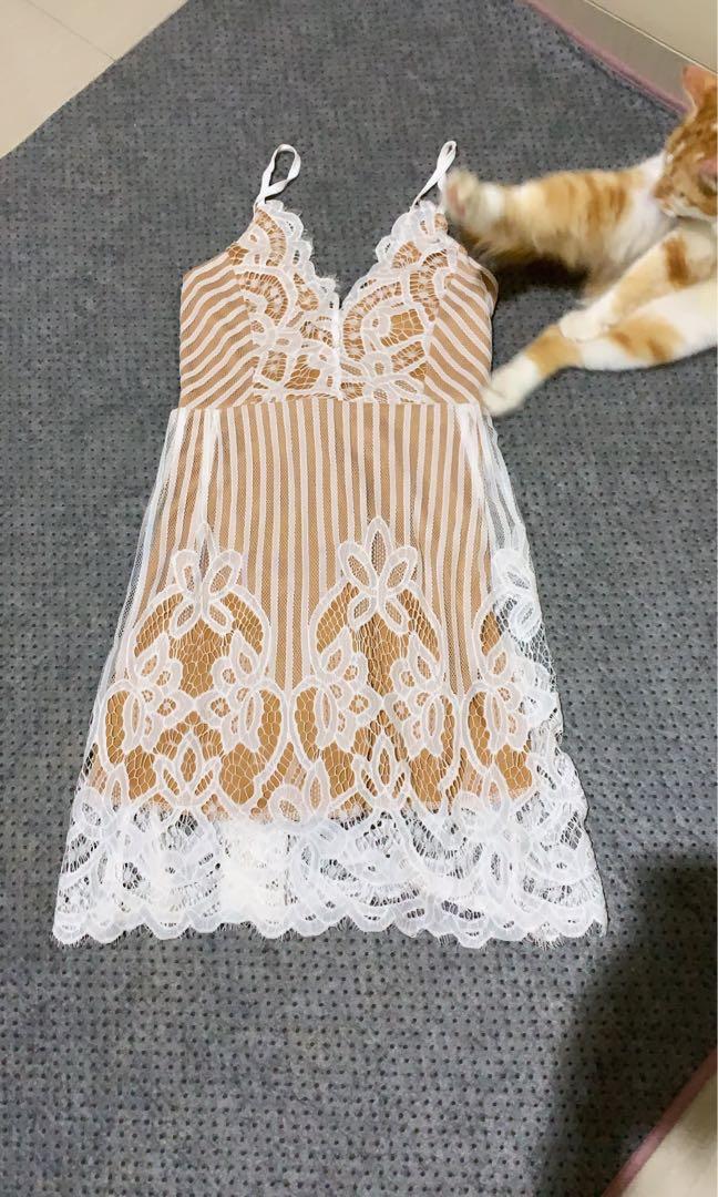 Sexy Nude Brokat Dress Fesyen Wanita Pakaian Wanita Gaun Rok Di