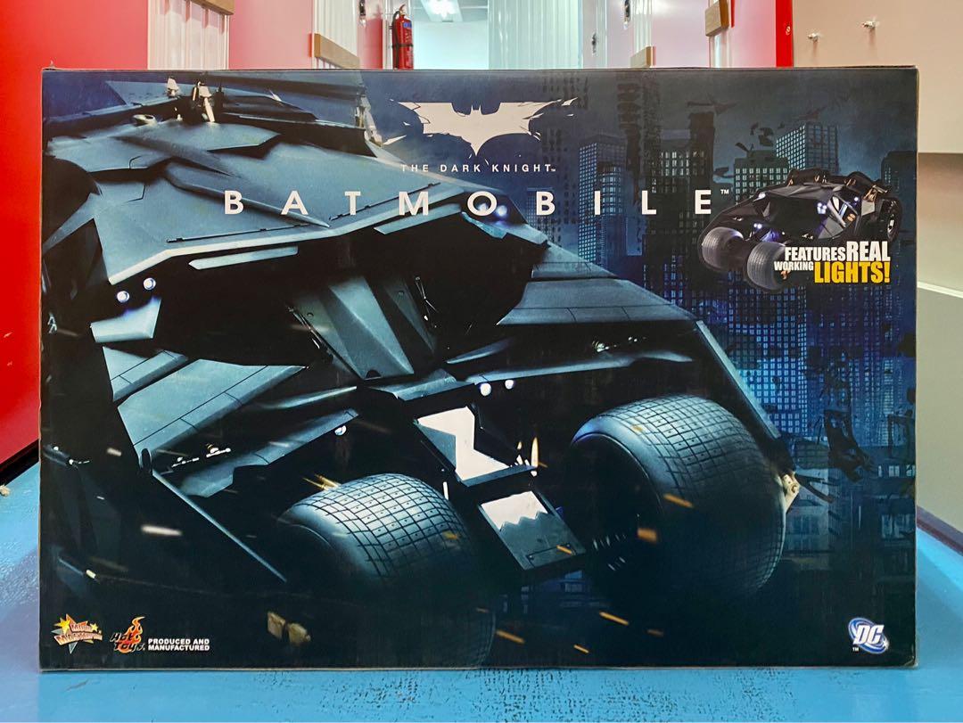 Hot Toys Batman The Dark Knight Th Scale Batmobile Tumbler Mms Hobbies Toys Toys