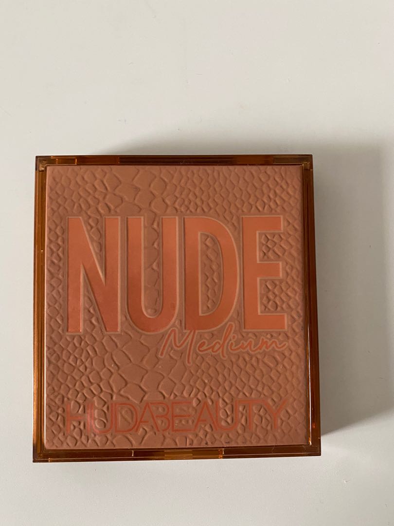 Huda Beauty Medium Nude Obsession Eyeshadow Palette Beauty