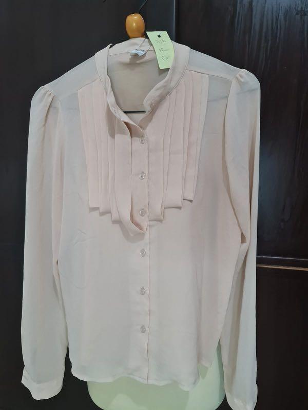 Kemeja Putih Lengan Panjang Nude Cream Ruffle Chiffon Kerja Atasan