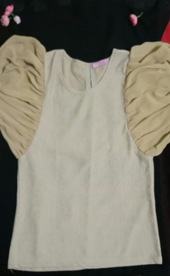 Baju Tangan Balon Nude Fesyen Wanita Pakaian Wanita Atasan Di Carousell