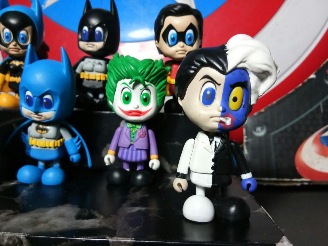 Batman Cosbaby Hot Toys Set Of Batman The Joker Catwoman Two Face