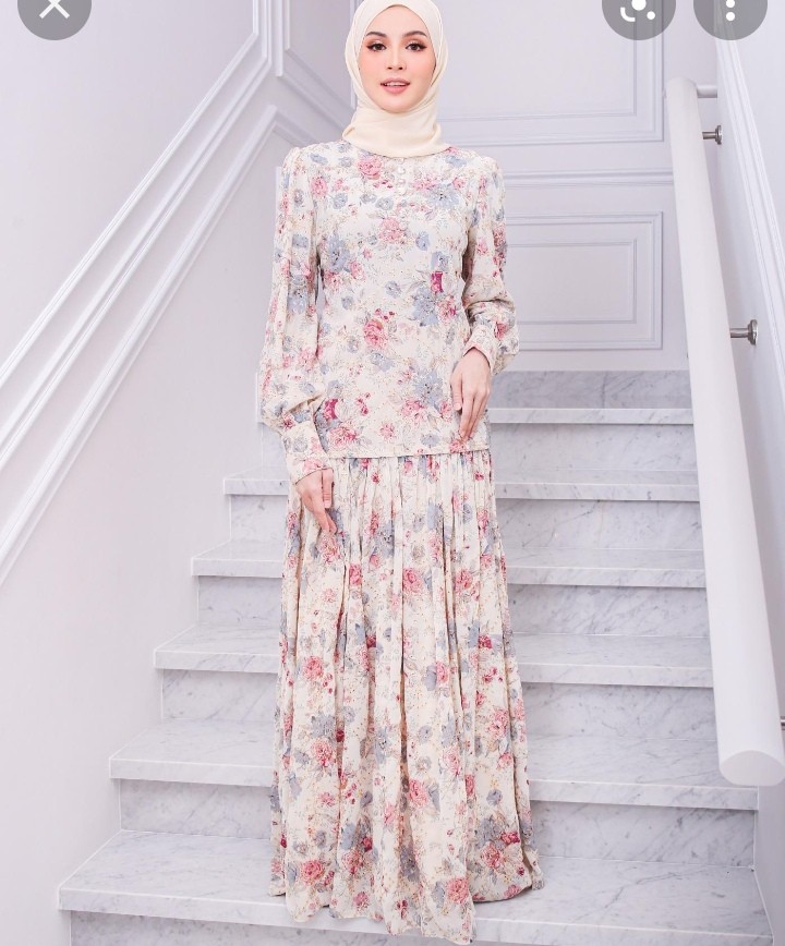 Hijabistahub Alara Dresse Nude Women S Fashion Muslimah Fashion Baju Kurung Sets On Carousell