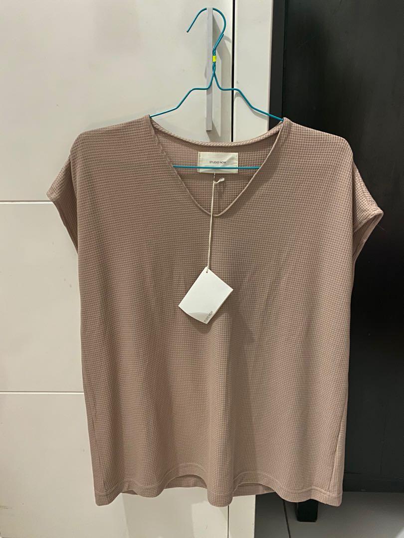 Shopatvelvet Nude Set Fesyen Wanita Pakaian Wanita Lainnya Di Carousell