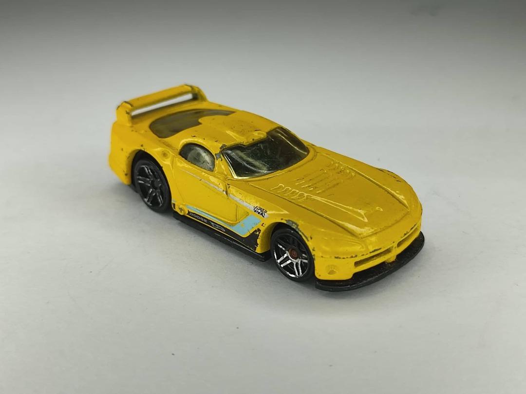 Preowned Loose Dodge Viper Gts R Hot Wheels Hobbies Toys Toys Games On Carousell