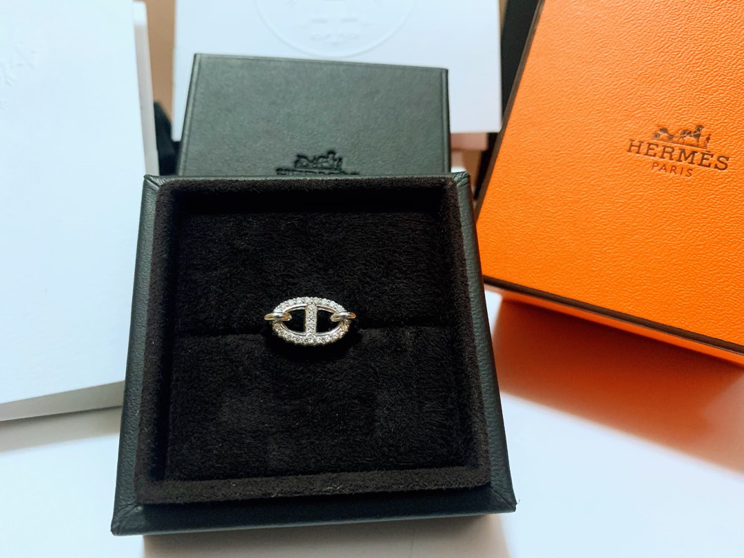 Hermes Ring Carousell