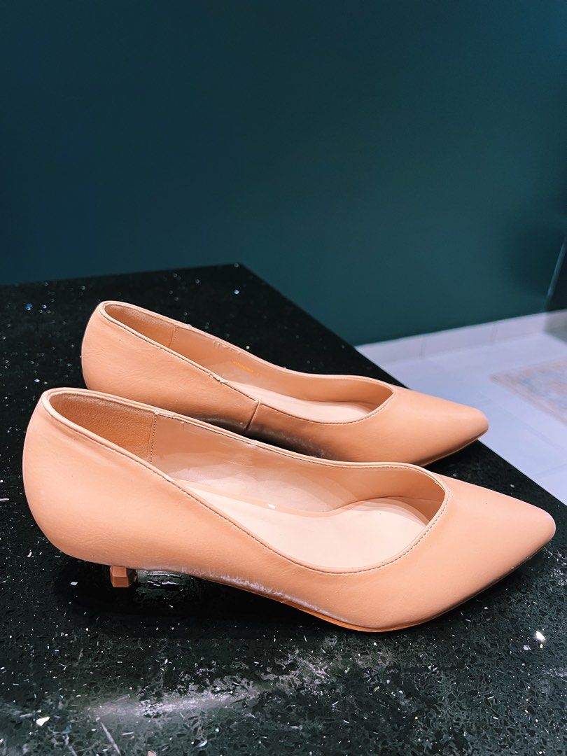 Vincci Kitten Heels Nude Women S Fashion Footwear Heels On Carousell