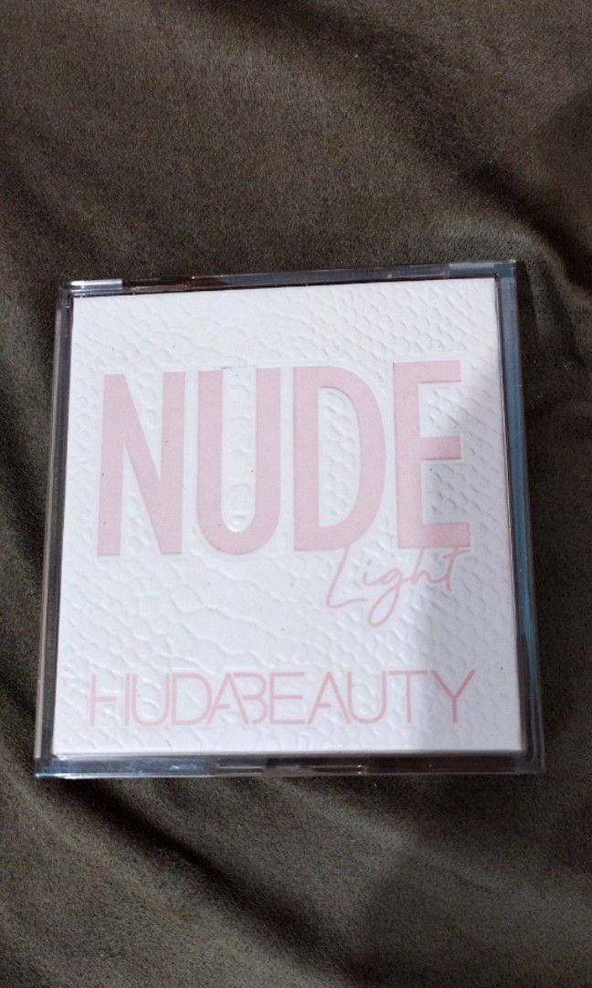 Huda Beauty Nude Obsessions Light Eyeshadow Palette Beauty Personal
