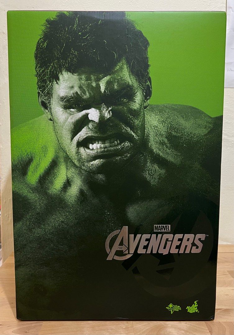 Hot Toys Avengers Figurines Hobbies Toys Toys Games On Carousell