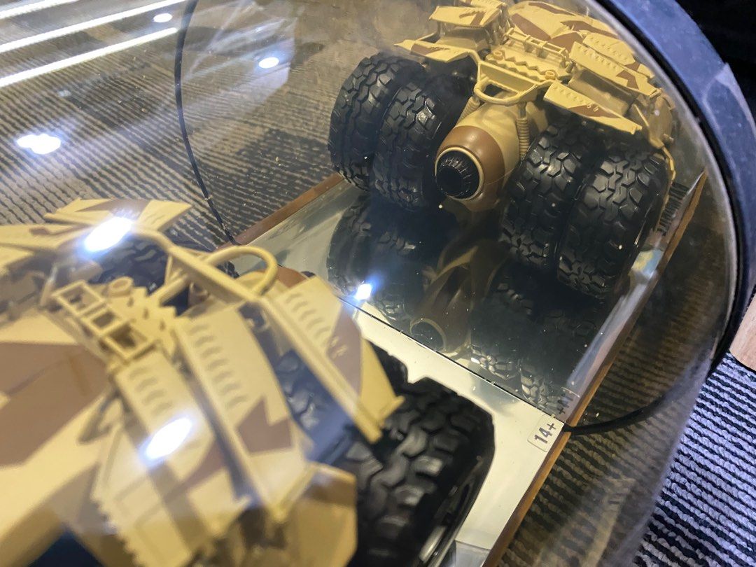 Hot Wheels Showcase Batmobile Camouflage Tumbler Batman Begins Scale Hobbies Toys