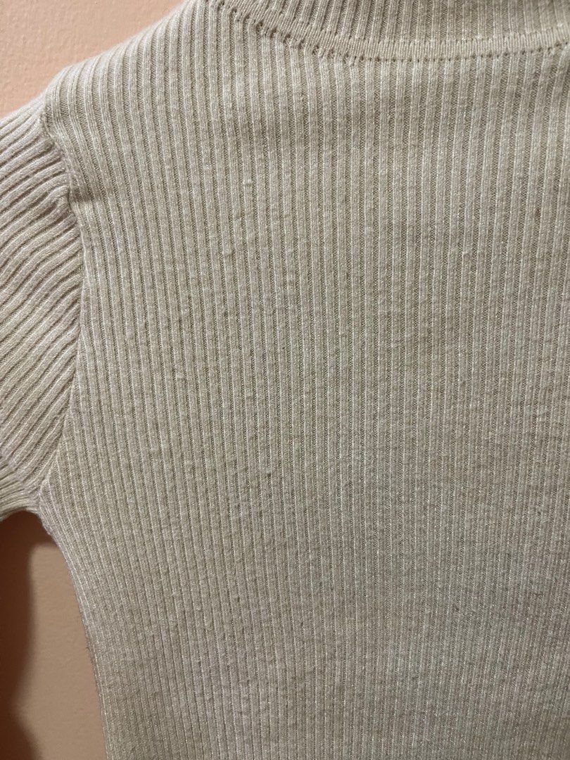 Turtleneck Knit Nude Fesyen Wanita Pakaian Wanita Atasan Di Carousell