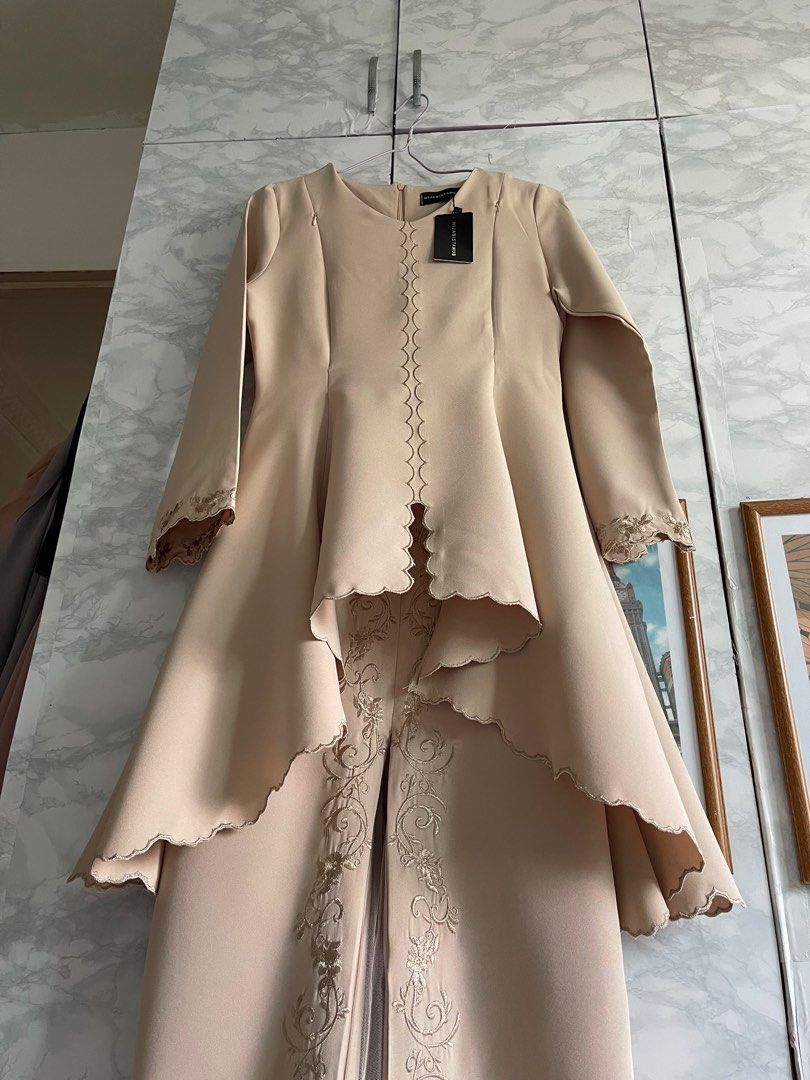 Hijabistahub Nude Beige Sareema Kebaya Peplum Kurung Set Brand New With