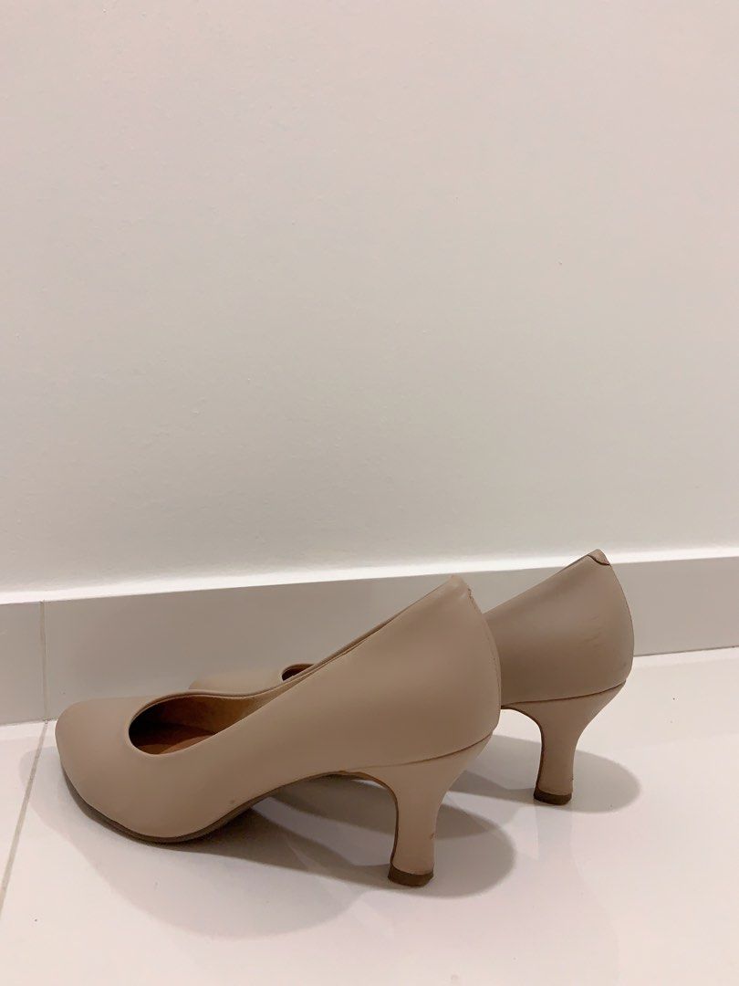 Hush Puppies Nude Heels Women S Fashion Footwear Heels On Carousell