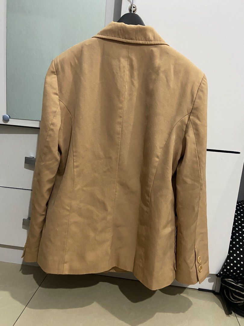 Blazer Choco Nude Fesyen Wanita Pakaian Wanita Baju Luaran Di Carousell