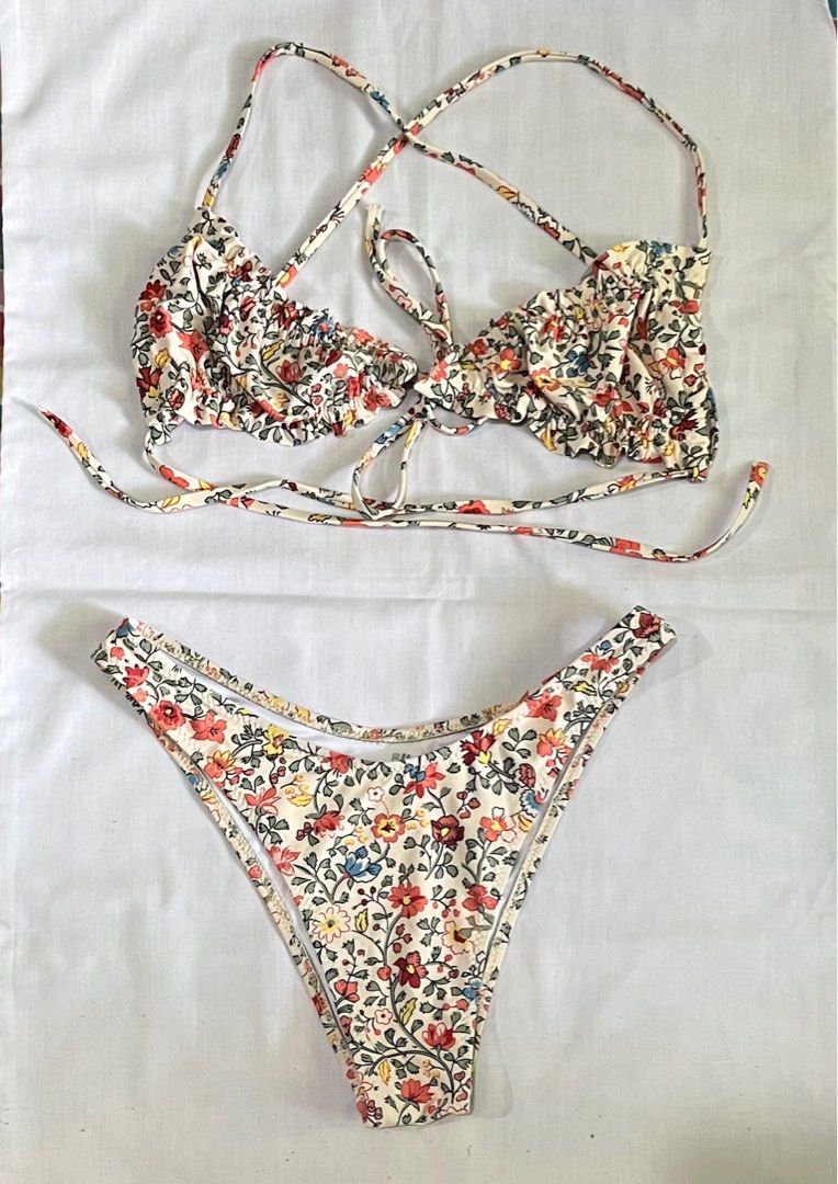 Floral Lettuce Trim Bikini Women S Fashion Swimwear Bikinis Swimsuits On Carousell