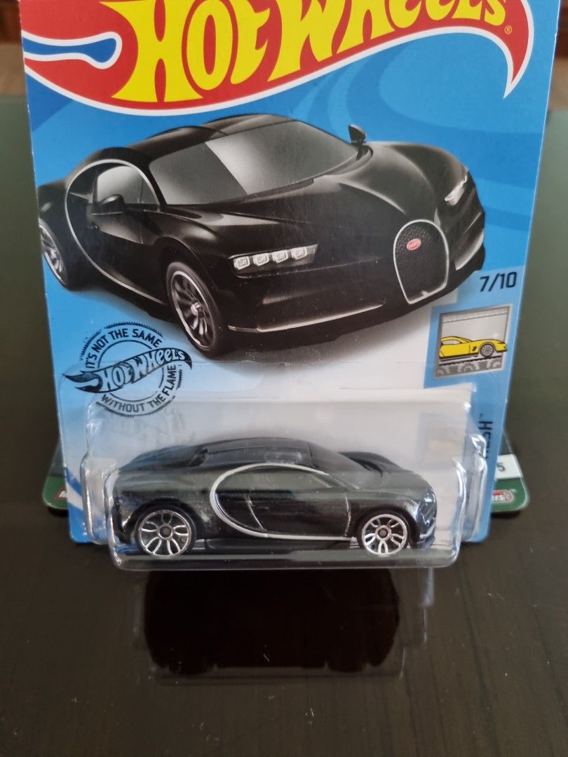 Hot Wheels Bugatti Chiron Veyron Hobbies Toys Toys Games On Carousell