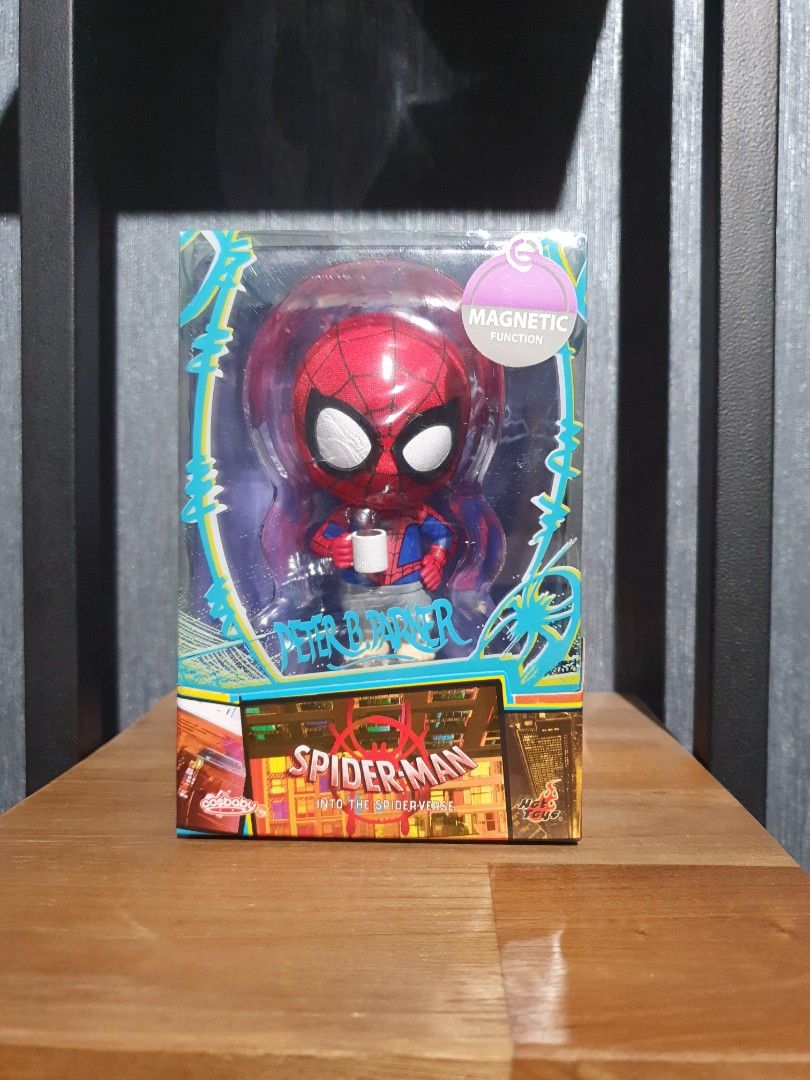 Imperfect Box Special Deal Hot Toys Spiderman Into The Spiderverse