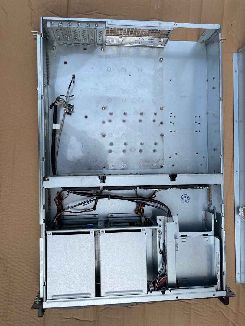 DIY Rack Mount Server Chassis with 6 HDD hot swap bay 電腦科技 商務用科技產品 Carousell